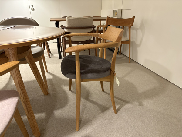 飛騨産業正規販売店【三芳家具】